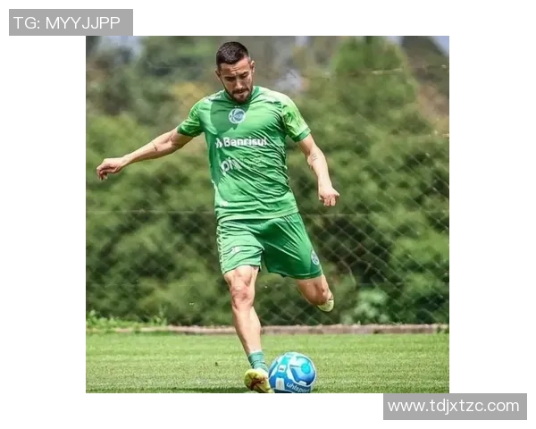 微胖足球球星的独特魅力与拼搏精神:他们如何打破偏见成就辉煌职业生涯 微胖足球球星的独特魅力与拼搏精神:他们如何打破偏见成就辉煌职业生涯