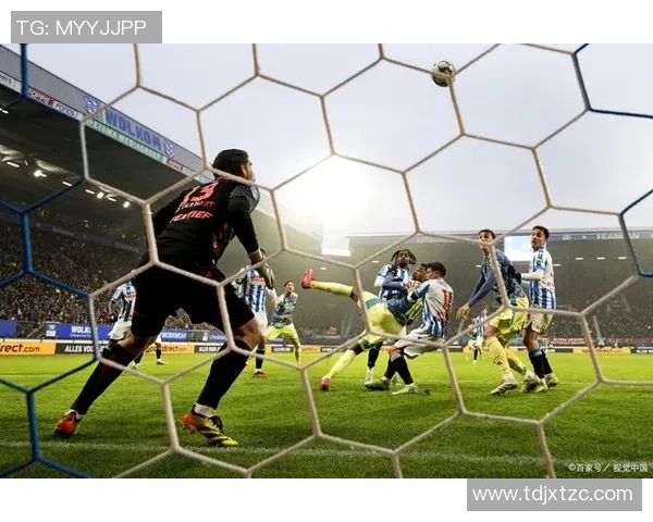 足球场上的心理博弈 揭示那些让人细思极恐的球星隐藏面貌 足球场上的心理博弈 揭示那些让人细思极恐的球星隐藏面貌