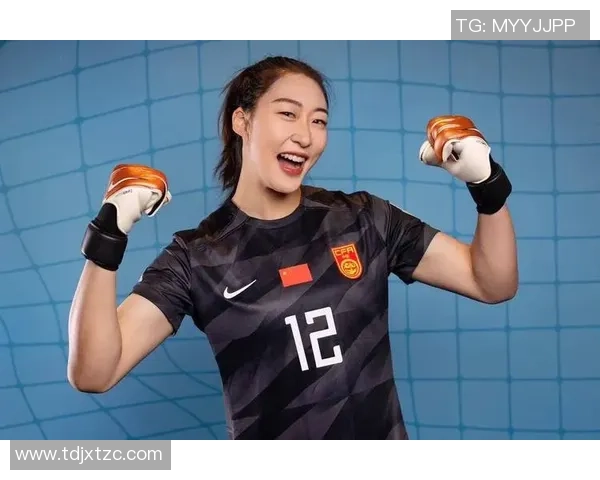 中国女子足球队的代表性球星及其在国际赛场上的辉煌成就解析 中国女子足球队的代表性球星及其在国际赛场上的辉煌成就解析